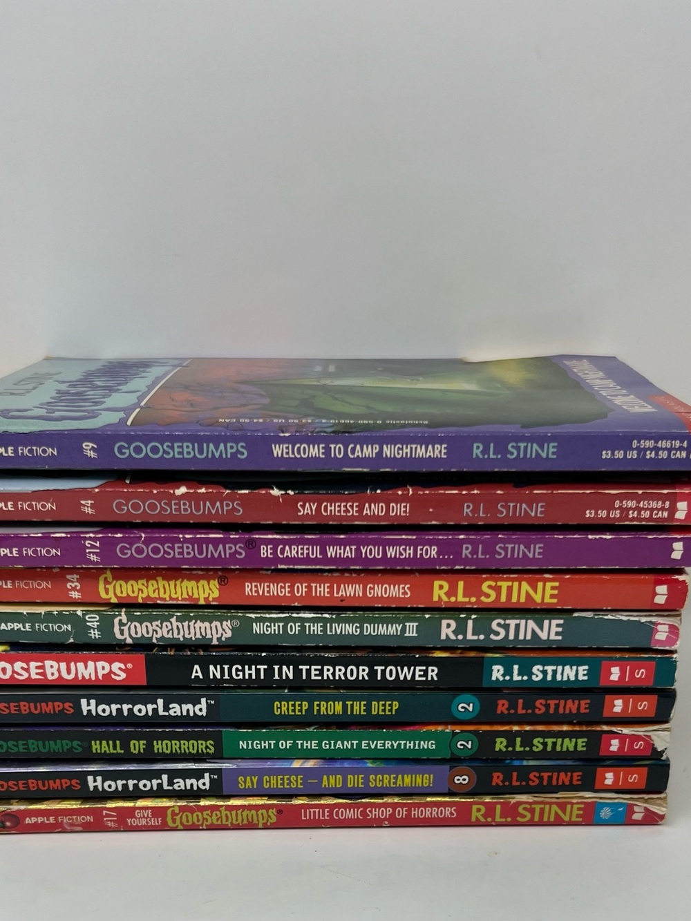 R.L.Stine Books Set Of 10 Paperbacks Goosebumps Horrorland Hall Of Horrors Misc.